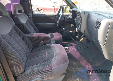 1994 GMC Sonoma из США, поврежденный, VIN 1GTCS1449R8521663